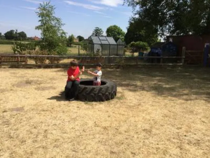 A1ED0D8F-5C07-406A-9DCB-1861E7B320B4