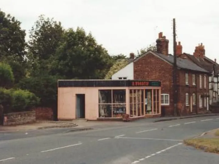 Woodfin Shop 1992 (2)Scan_20181120