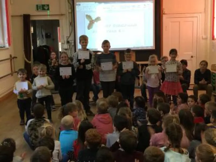 598C9D22-4B9B-4A19-80E0-1C0B0F1E45ED