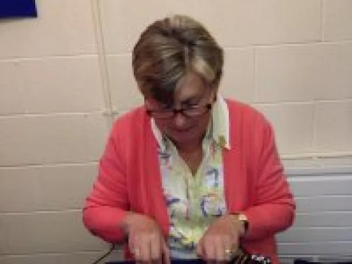 Staincross Ladies Lace