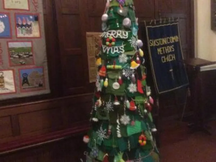 Silkstone Common Knitted Tree December 2019