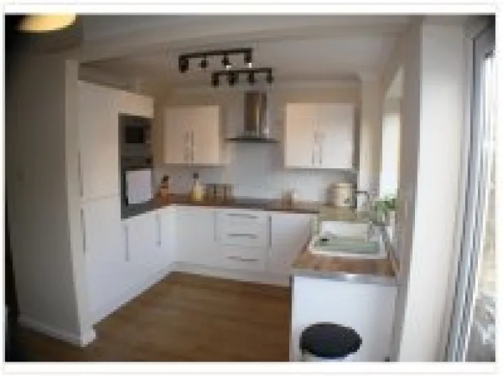 Thame Road House to Let 01