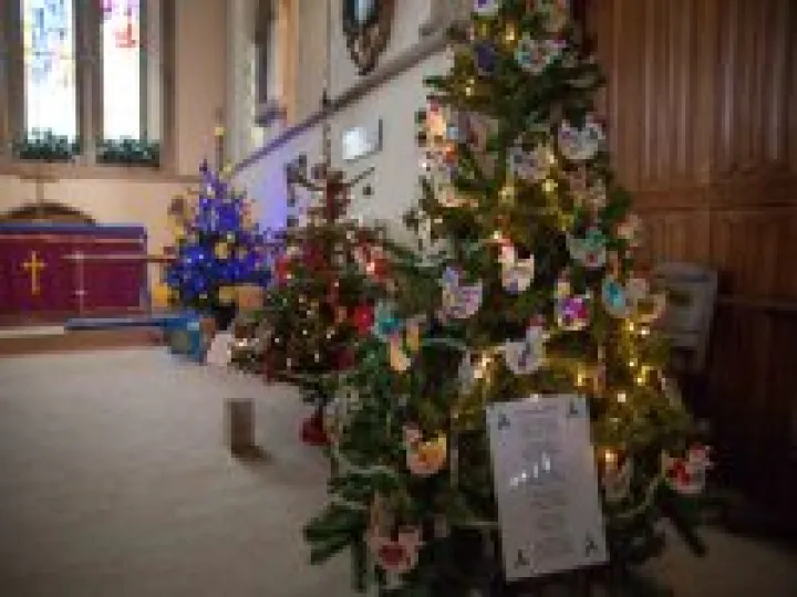 Haddenham Xmas Tree Festival 01