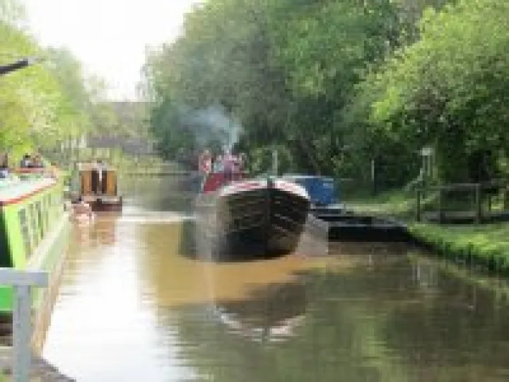 Narrow boat passing Audlem Wharf &ndash; April 2011
