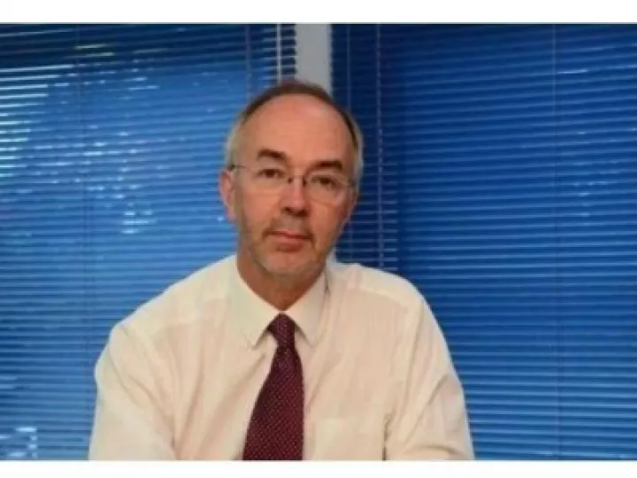 Martin Tett &ndash; serious