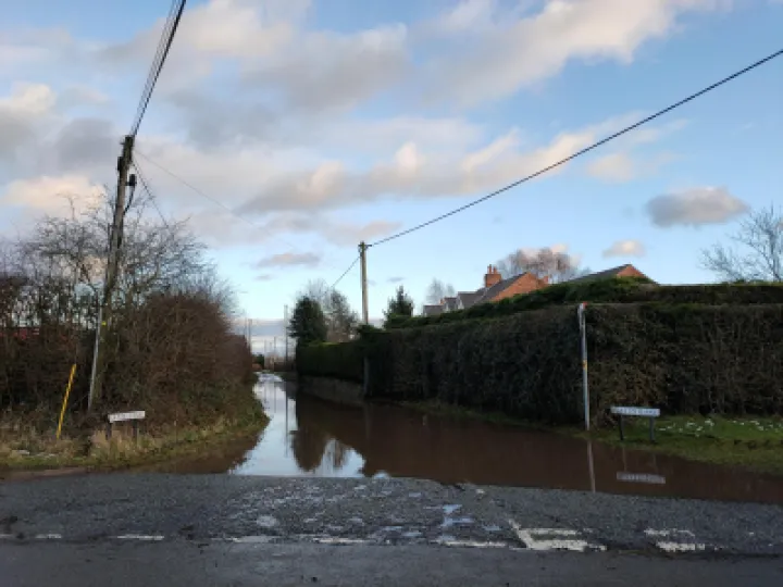 TOL Platts Lane off Cross Lane MG20210121160018[290042]