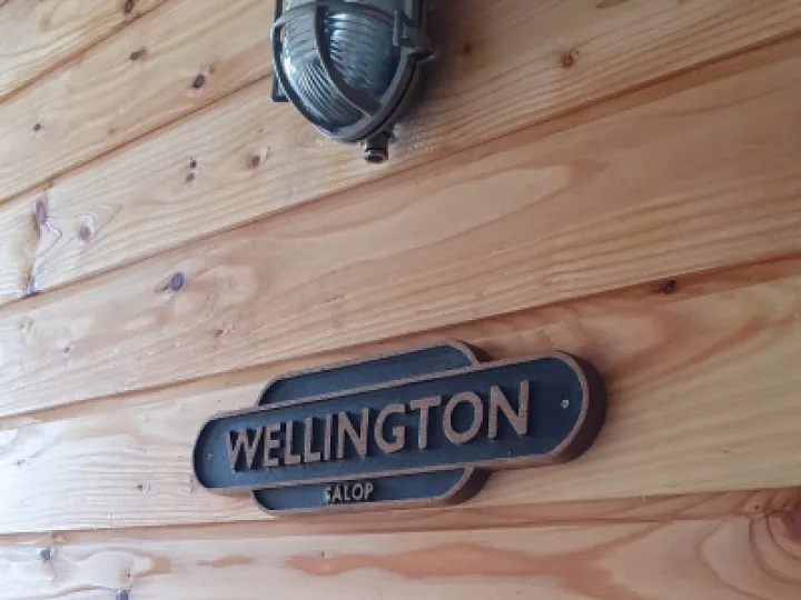Wellington sign