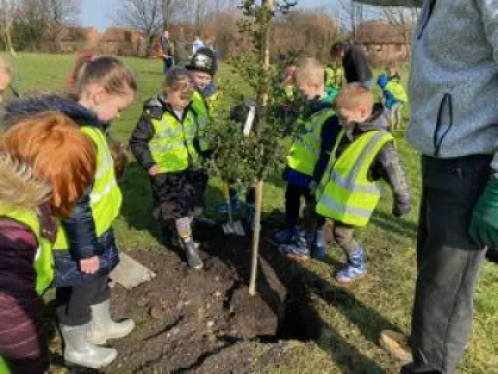 74EAE3E6-3FF3-40D1-B237-79C599E8799F