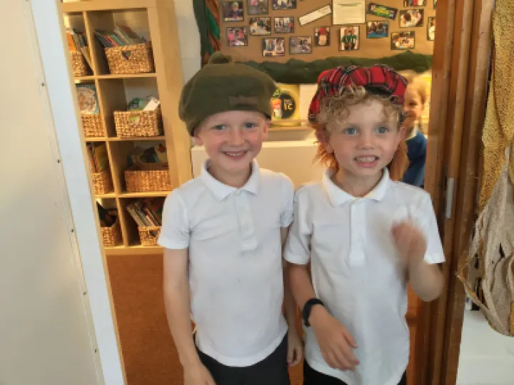 0EB9D6E0-3EA9-4574-84CB-423417470291