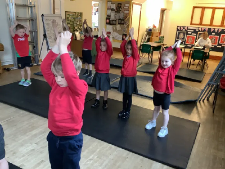 32E4147B-28AE-4424-BAF3-A734F722BF64