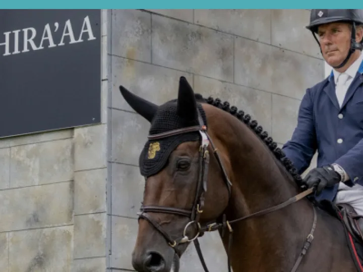 4DA52125-C0CF-4DA4-B60D-0DC1274B4B8E