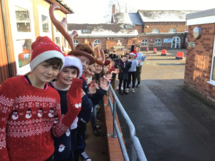 3C83F35F-89A6-487F-AC20-7299FCDFBFA3