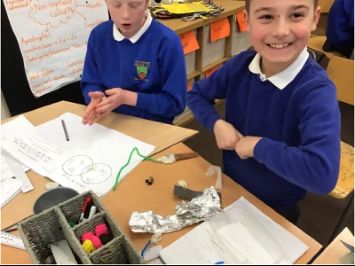Science Circuits Y4