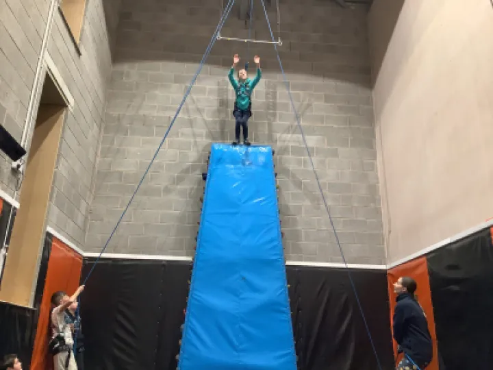 DBE57324-3B1A-43CC-91B9-ADBBA3118065