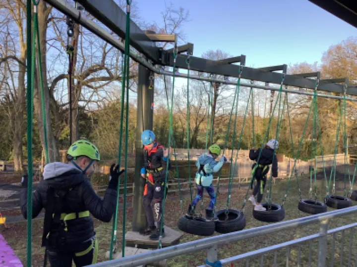 91FAC161-3ECF-4EED-8F93-CDC9A77AB438