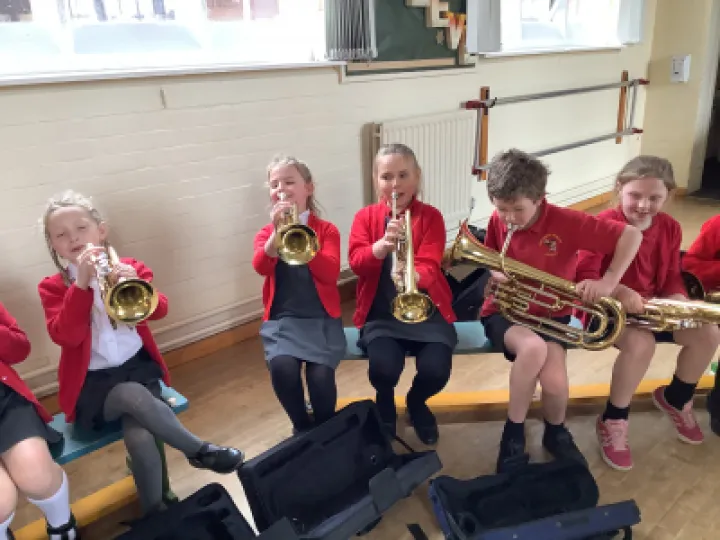 AD227F43-8BC5-4DC1-94C8-0F2571DB2616