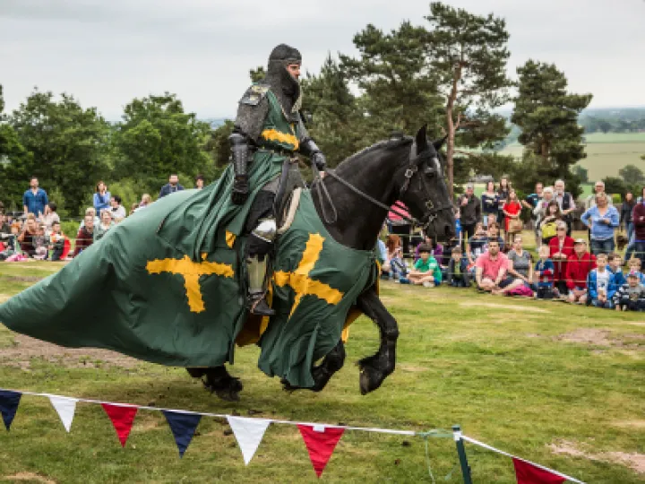 Eh44440 Beeston Medieval