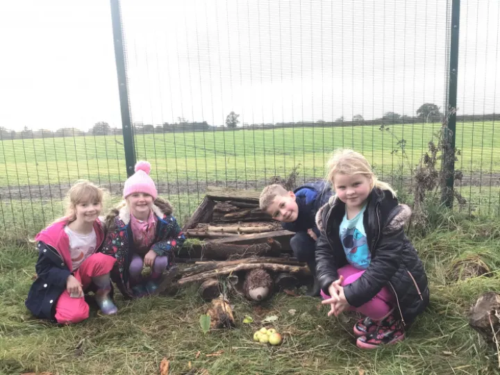 B08FF5B6-6312-403F-831D-EBFCA55B9207