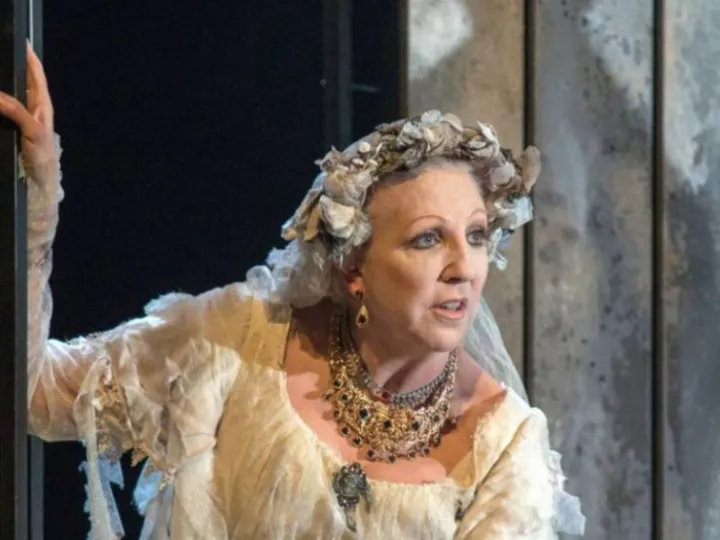 Havisham &ndash; powerful one-woman play in Tarvin