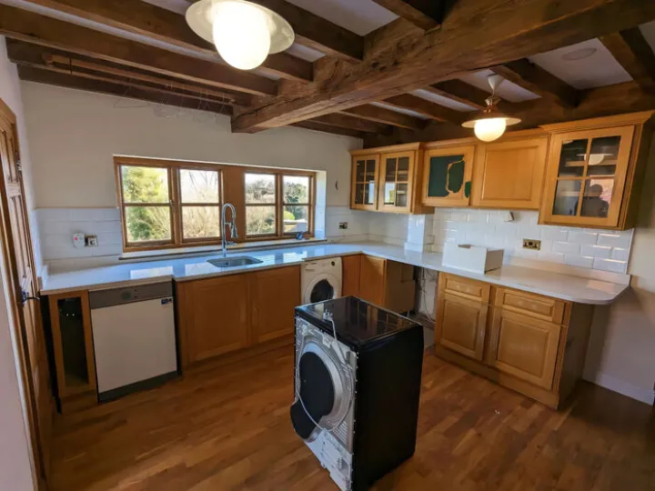 Kitchen 6 &ndash; Before