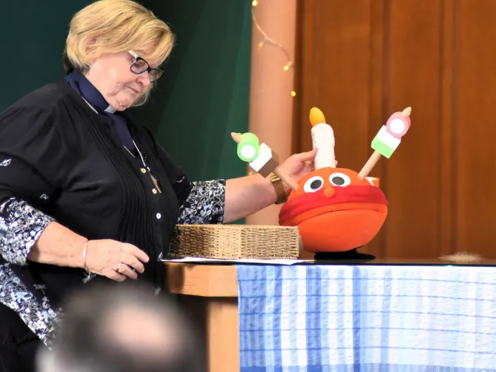 BMC Victoria Park – Christingle